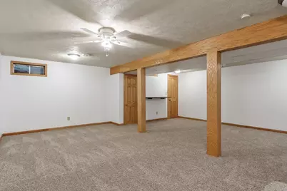 8319 Woodbridge Lane, Machesney Park, IL 61115 - Photo 32