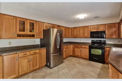 8319 Woodbridge Lane, Machesney Park, IL 61115 - Photo 16