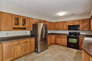8319 Woodbridge Ln, Machesney Park, IL 61115 - Photo 16