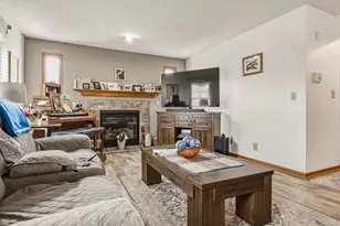 8319 Woodbridge Ln, Machesney Park, IL 61115 - Photo 16