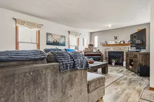 8319 Woodbridge Ln, Machesney Park, IL 61115 - Photo 14