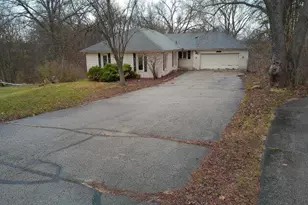 8046 Harvest Hill Dr, Roscoe, IL 61073 - Photo 1