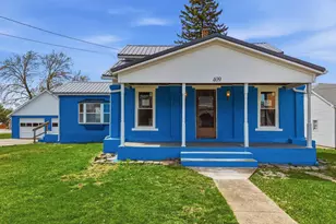 409 S Water St, Warren, IL 61087 - Photo 2