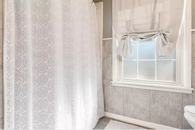 925 Westchester Drive, Rockford, IL 61107 - Photo 38