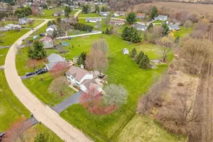 8027 Barclay Rd, Rockford, IL 61102 - Photo 62