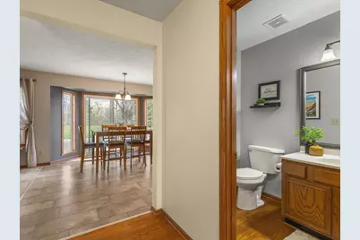 8027 Barclay Road, Rockford, IL 61102 - Photo 12