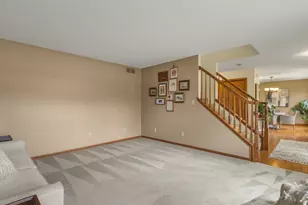 8027 Barclay Rd, Rockford, IL 61102 - Photo 10