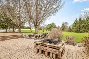 8027 Barclay Rd, Rockford, IL 61102 - Photo 54