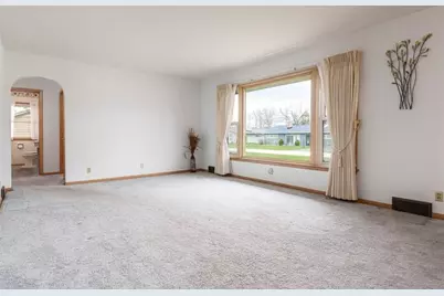 304 Bunn Drive, Rockton, IL 61072 - Photo 8