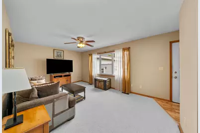 924 Suzy Street, Sandwich, IL 60548 - Photo 4