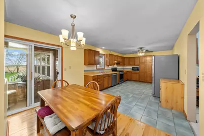 924 Suzy Street, Sandwich, IL 60548 - Photo 6