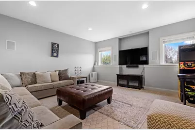 941 Tivoli Drive, Rockford, IL 61107 - Photo 40