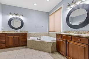 941 Tivoli Dr, Rockford, IL 61107 - Photo 26