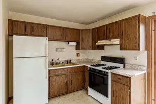 8512 Mildred Rd, Machesney Park, IL 61115 - Photo 10