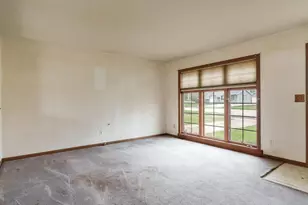 8512 Mildred Rd, Machesney Park, IL 61115 - Photo 6