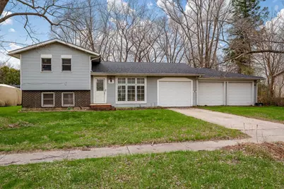 8512 Mildred Road, Machesney Park, IL 61115 - Photo 2