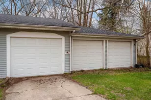 8512 Mildred Rd, Machesney Park, IL 61115 - Photo 38