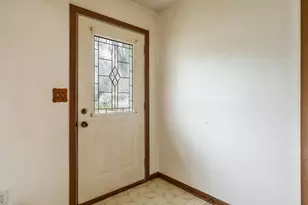 8512 Mildred Rd, Machesney Park, IL 61115 - Photo 4