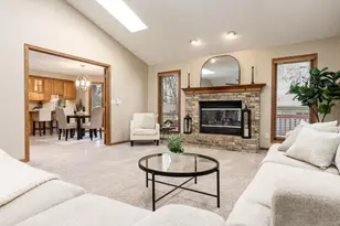 11422 Bayberry Dr, Roscoe, IL 61073 - Photo 6