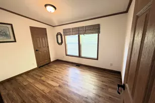 537 Park Ave, Belvidere, IL 61008 - Photo 10