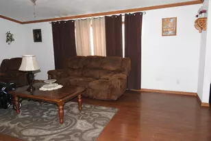 537 Park Ave, Belvidere, IL 61008 - Photo 4