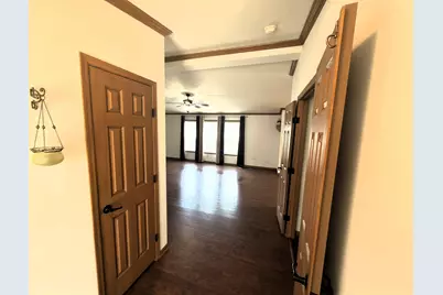 537 Park Avenue, Belvidere, IL 61008 - Photo 2