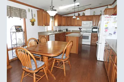 537 Park Avenue, Belvidere, IL 61008 - Photo 6