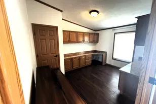 537 Park Ave, Belvidere, IL 61008 - Photo 4