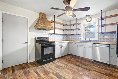 208 W Garfield Street, Pearl City, IL 61062 - Photo 4