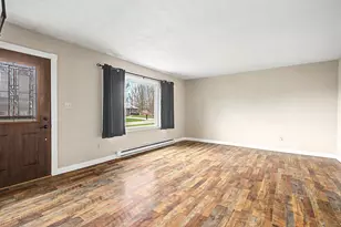 208 W Garfield St, Pearl City, IL 61062 - Photo 8