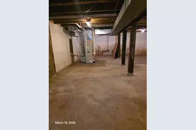 694 Montgomery Avenue, East Dubuque, IL 61025 - Photo 18