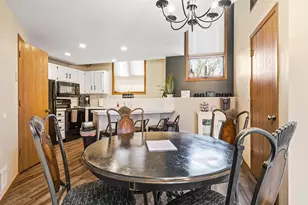109 Walnut Hill Dr, Galena, IL 61036 - Photo 10