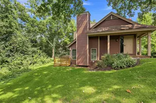 109 Walnut Hill Dr, Galena, IL 61036 - Photo 2