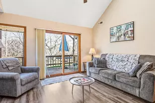 109 Walnut Hill Dr, Galena, IL 61036 - Photo 6