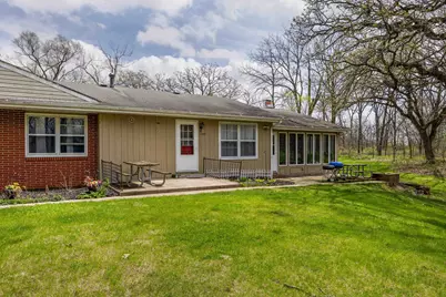 1712 Manchester, South Beloit, IL 61080 - Photo 6