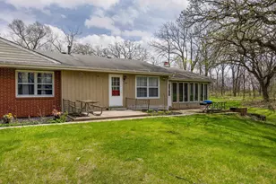 1712 Manchester, South Beloit, IL 61080 - Photo 6