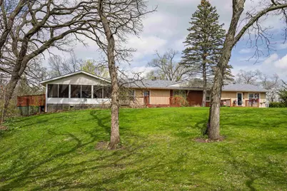 1712 Manchester, South Beloit, IL 61080 - Photo 1