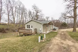 13800 W Valley Rd, East Dubuque, IL 61025 - Photo 36