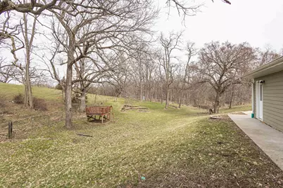 13800 W Valley Road, East Dubuque, IL 61025 - Photo 34