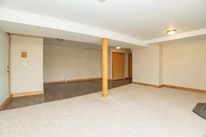 13800 W Valley Road, East Dubuque, IL 61025 - Photo 26