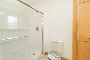 13800 W Valley Rd, East Dubuque, IL 61025 - Photo 18