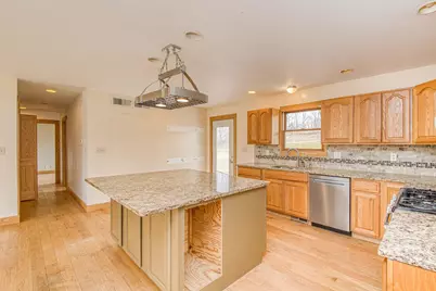 13800 W Valley Road, East Dubuque, IL 61025 - Photo 4