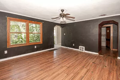 2717 Kinsey Street, Rockford, IL 61109 - Photo 2
