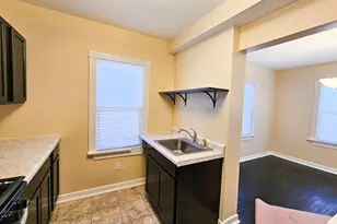1904 Andrews St, Rockford, IL 61101 - Photo 4