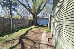 1904 Andrews St, Rockford, IL 61101 - Photo 16