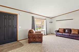 8686 Dutch Elm Ct, Roscoe, IL 61073 - Photo 4