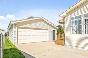 8686 Dutch Elm Ct, Roscoe, IL 61073 - Photo 32