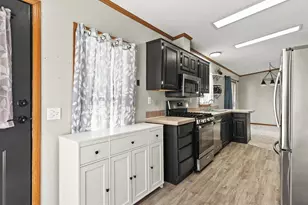 8686 Dutch Elm Ct, Roscoe, IL 61073 - Photo 14