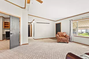 8686 Dutch Elm Ct, Roscoe, IL 61073 - Photo 6