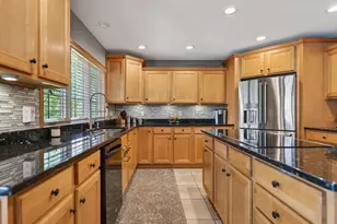 1354 University Dr, Rockford, IL 61107 - Photo 8